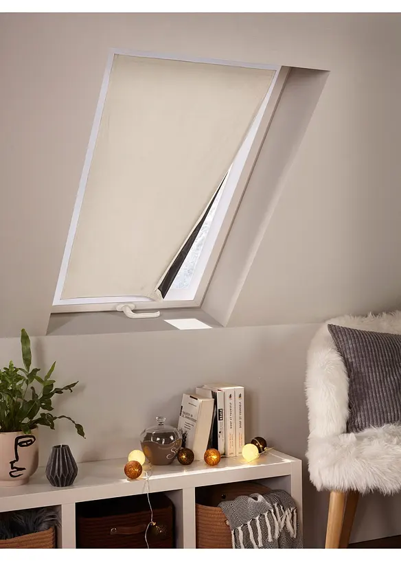 Film occultant pour fen&ecirc;tre de toit avec bande auto-agrippante, bonprix