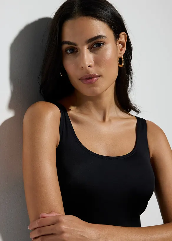 Maillot 1 pi&egrave;ce &eacute;chancrure haute dans le dos, bonprix