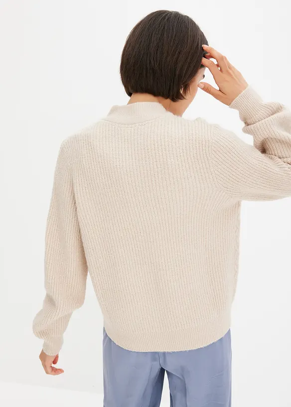 Gilet en maille torsad&eacute;e, bonprix