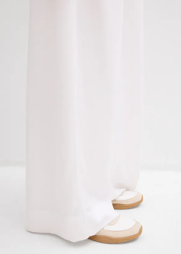 Pantalon &agrave; pinces en lyocell fluide, bonprix