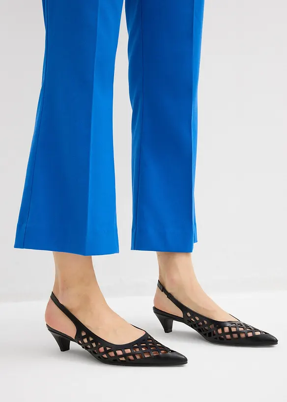 Pantalon 7/8 &eacute;vas&eacute; avec bouton d&eacute;coratif, bonprix