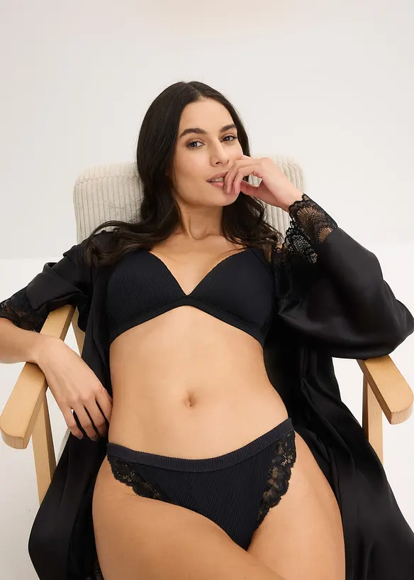 Tanga string en mati&egrave;re douce et c&ocirc;tel&eacute;e, bonprix