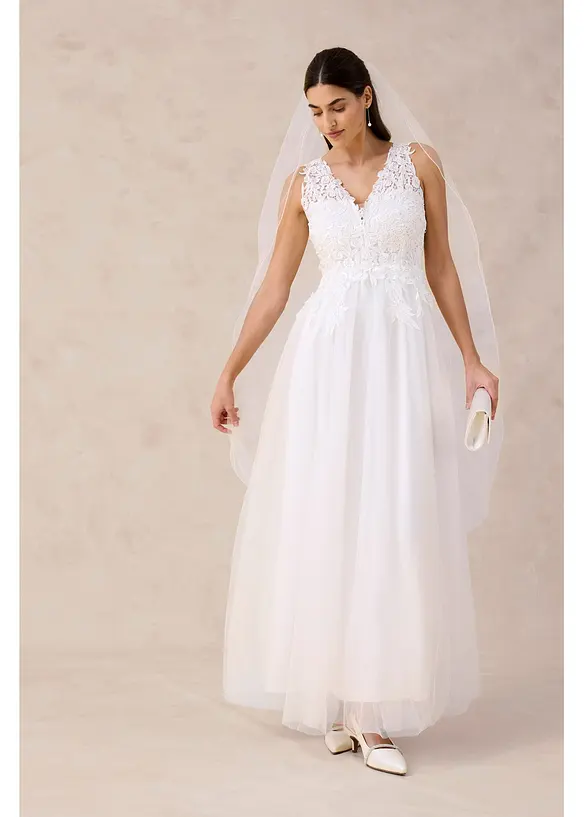 Robe de mari&eacute;e en tulle et dentelle, bonprix