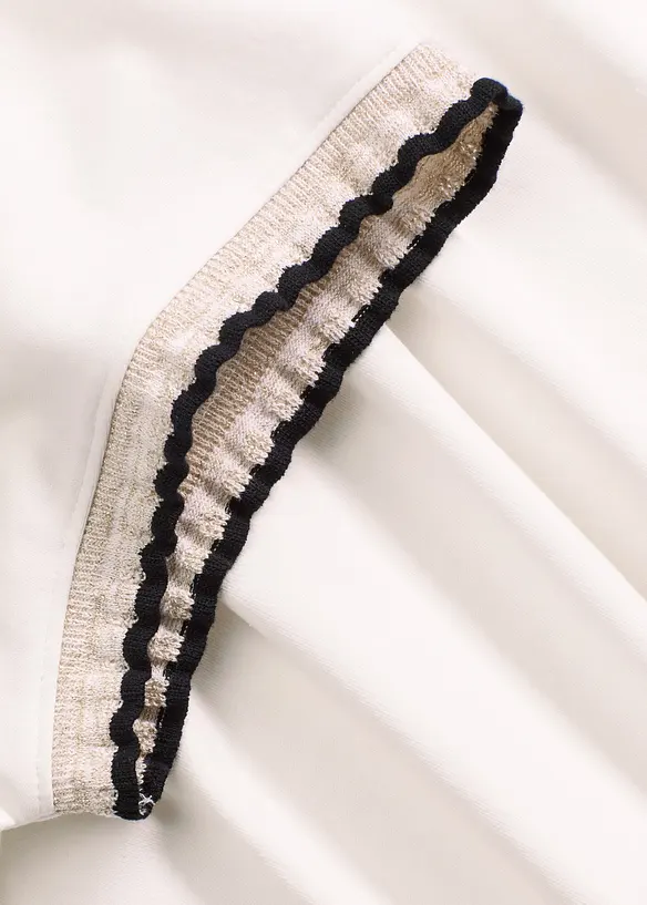 T-shirt en coton &agrave; bordure contrastante, bonprix