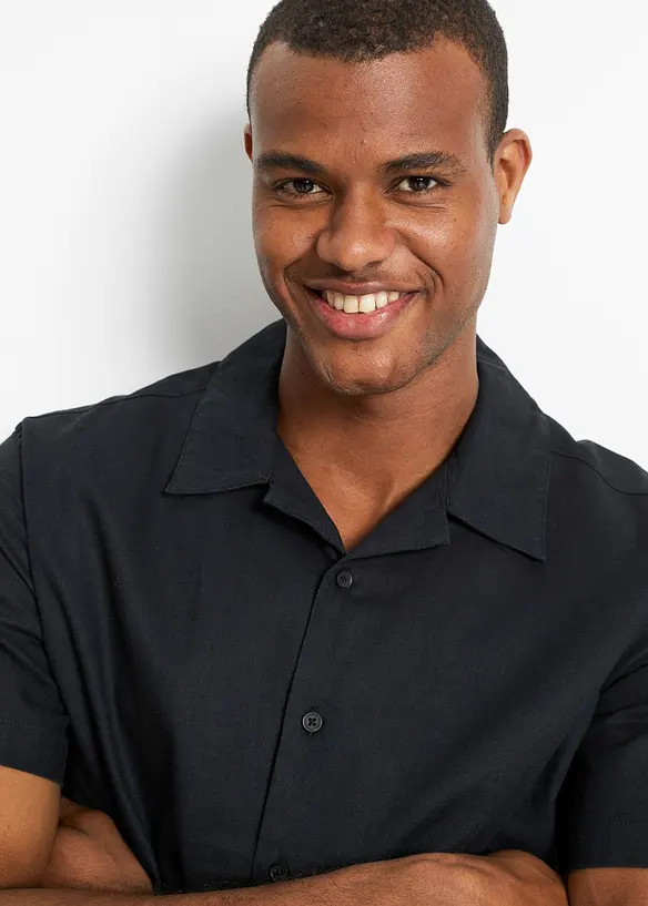 Chemise manches courtes l&eacute;g&egrave;re, ample, bonprix