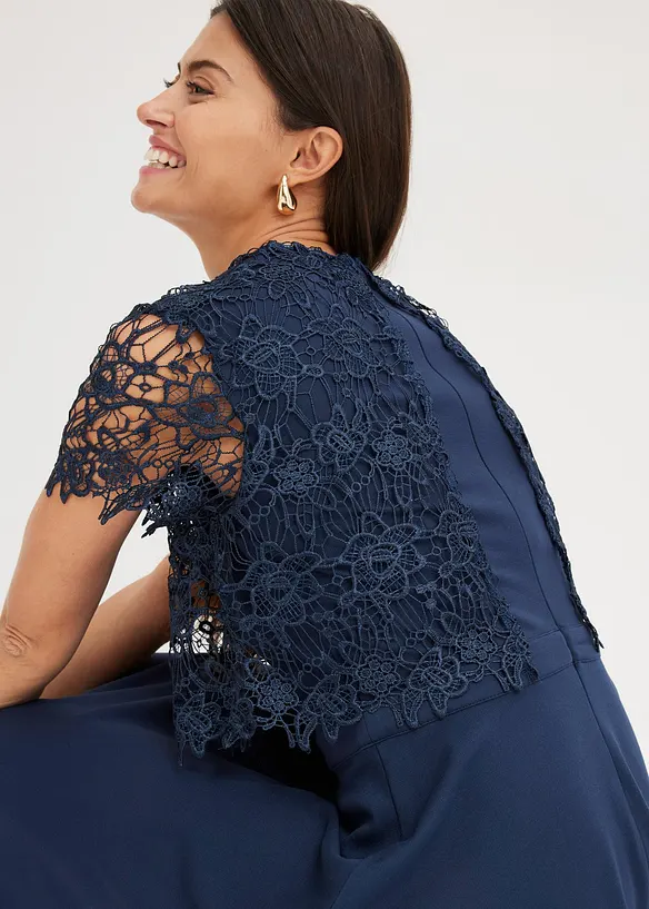 Robe midi avec empi&egrave;cement dentelle, bonprix