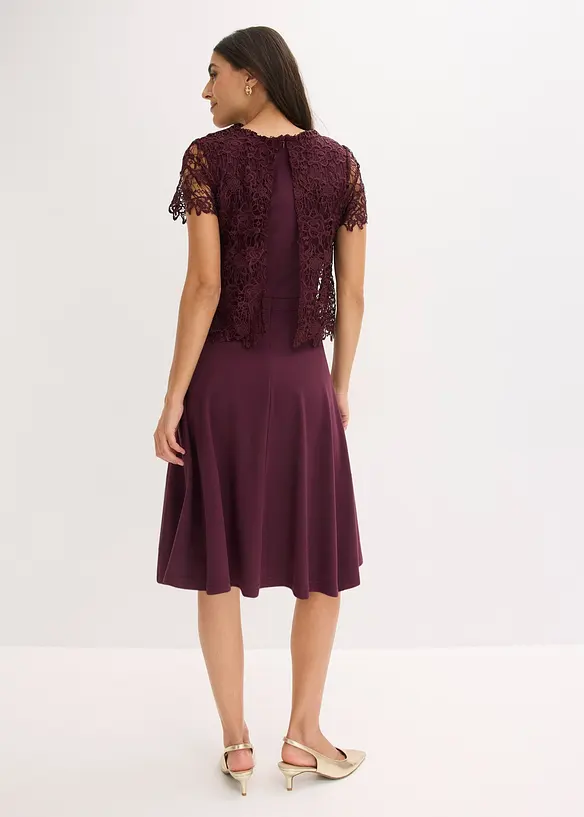 Robe midi avec empi&egrave;cement dentelle, bonprix