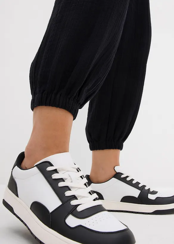 Pantalon en gaze de coton avec ceinture smock&eacute;e, bonprix