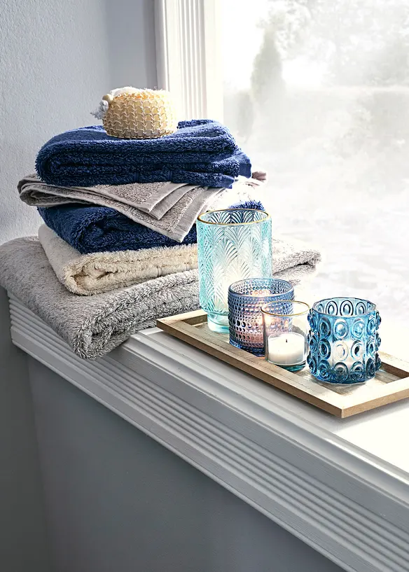 Serviette de toilette en &eacute;ponge douce pur coton, bonprix