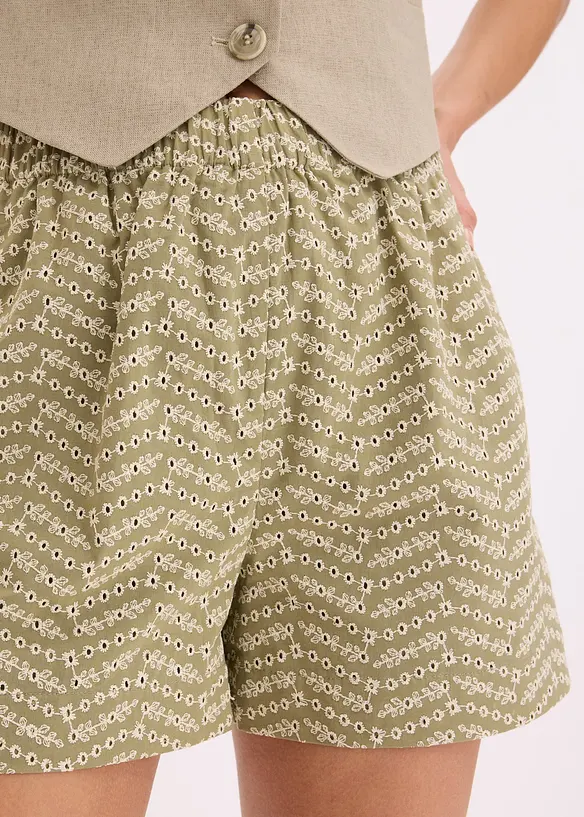 Short avec broderies anglaises, bonprix