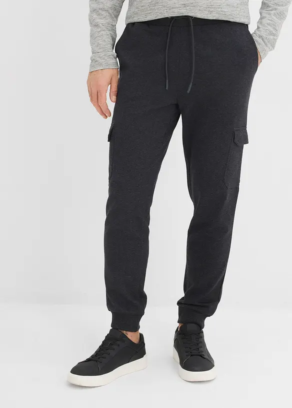 Pantalon de jogging &agrave; poches cargo, bonprix