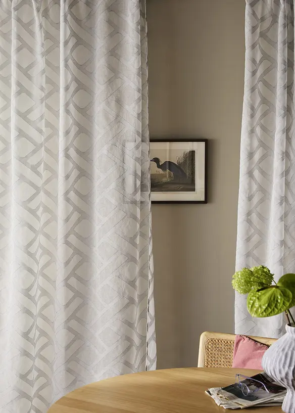 Voilage en tissu d&eacute;vor&eacute; (1 pce), bonprix