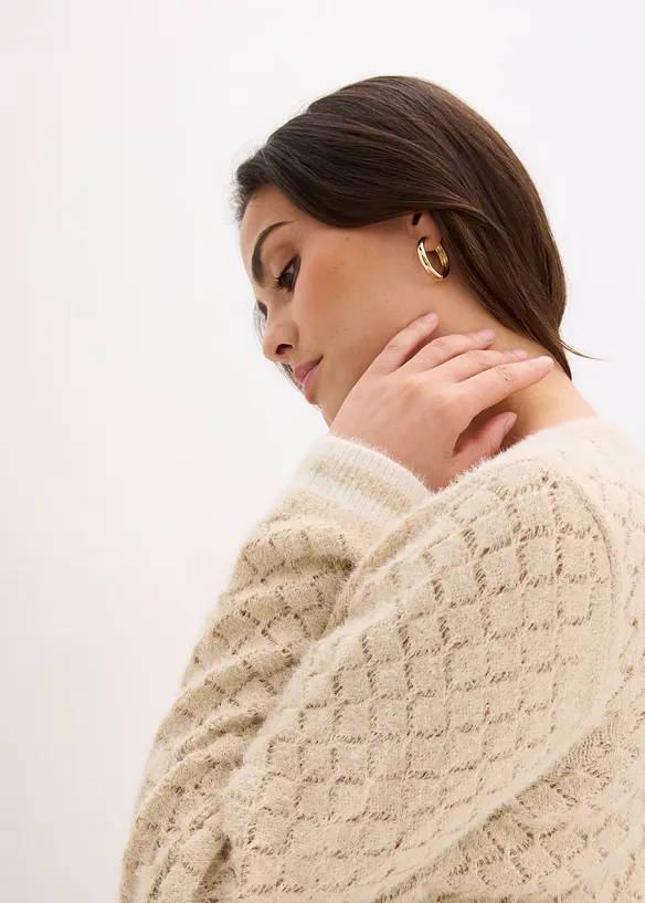 Gilet en maille poilue ajour&eacute;e, bonprix