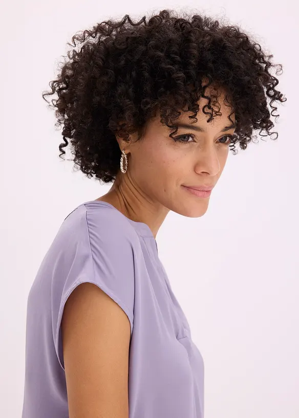 Blouse manches courtes ample en satin avec &eacute;paules descendues, bonprix