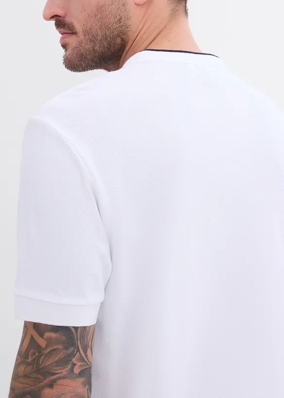 Polo en maille piqu&eacute;e 100% coton &agrave; col montant, bonprix