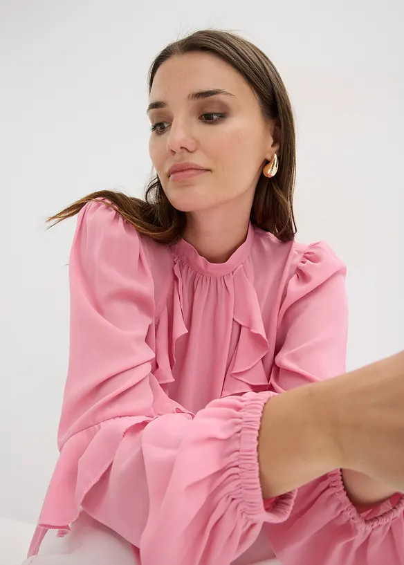 Blouse &agrave; volants, bonprix