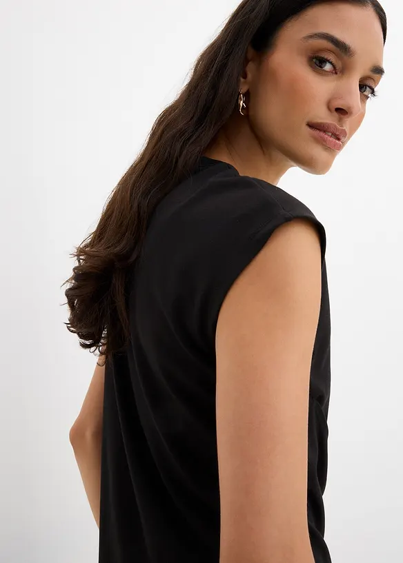 T-shirt &agrave; base asym&eacute;trique, bonprix