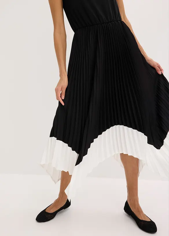 Robe &agrave; base asym&eacute;trique, bonprix