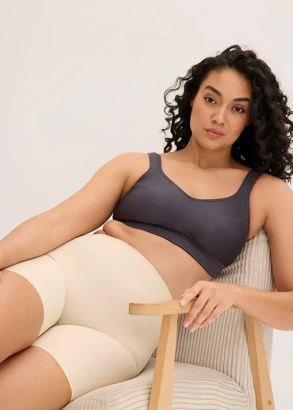 Cycliste sculptant &eacute;chancr&eacute; dans le dos, maintien mod&eacute;r&eacute;, bonprix