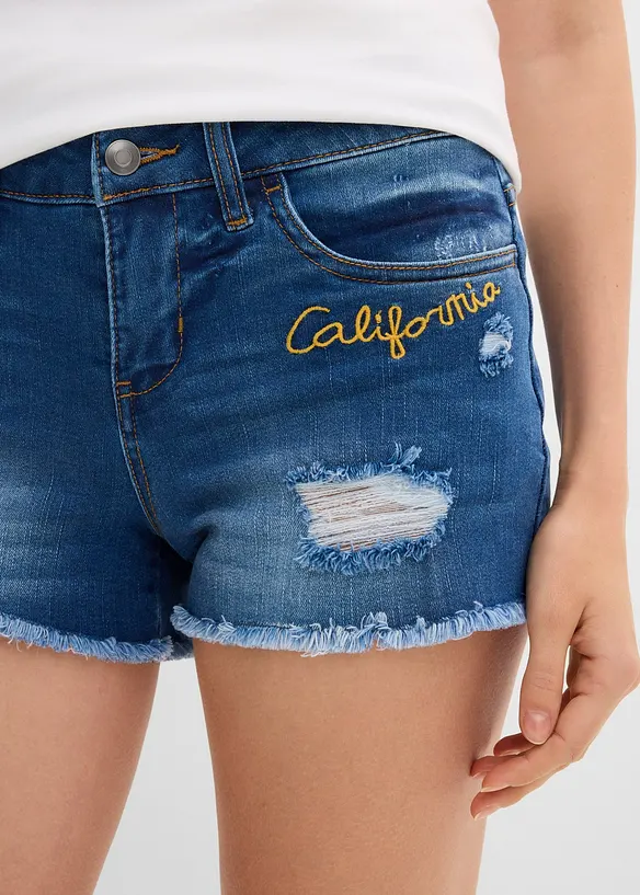 Short en jean &agrave; broderie, bonprix