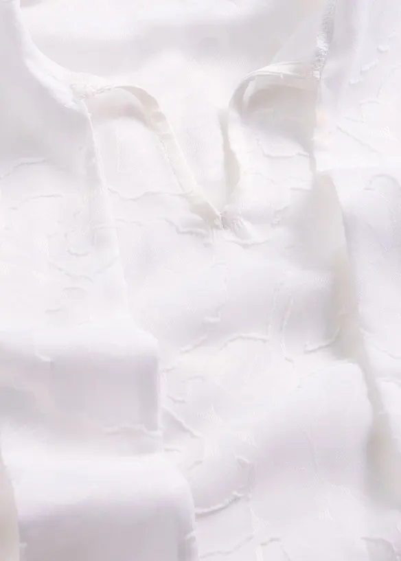 Blouse ample &agrave; broderies, bonprix