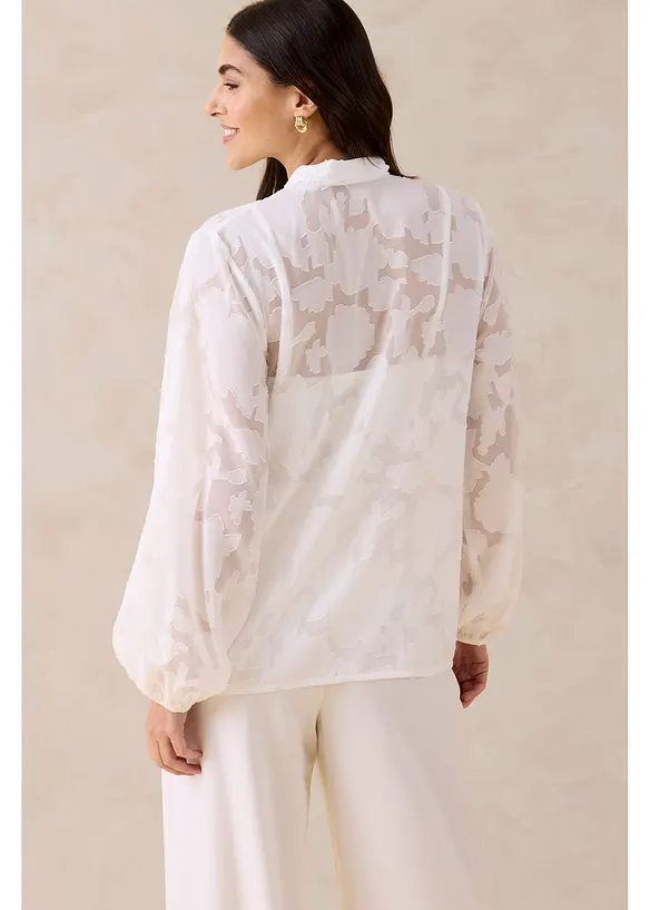 Blouse ample &agrave; broderies, bonprix