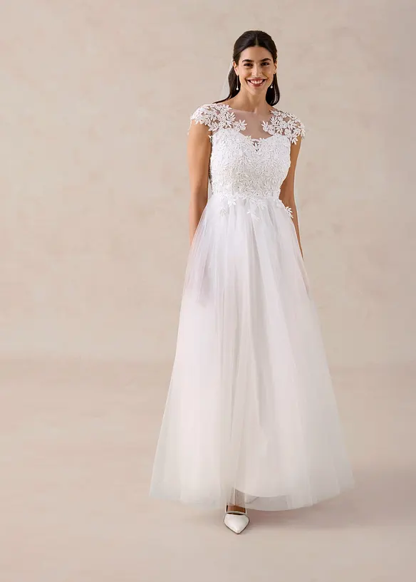 Robe de mari&eacute;e en tulle d&eacute;licat et dentelle, bonprix