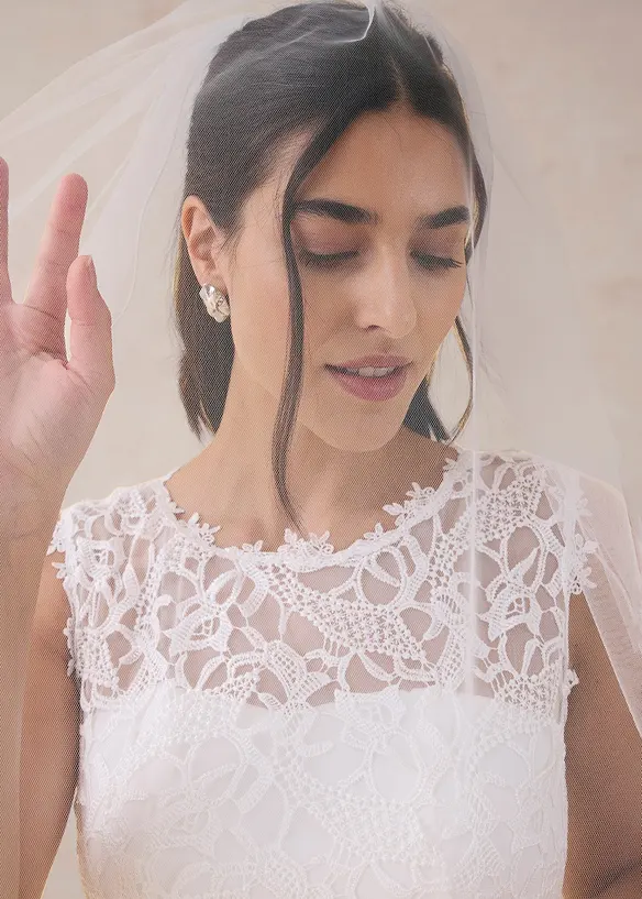 Longue robe de soir&eacute;e avec empi&egrave;cement dentelle, bonprix