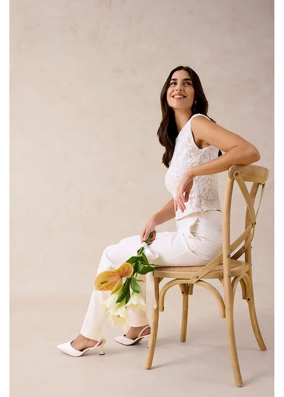 Top &agrave; dentelle brod&eacute; de sequins, bonprix