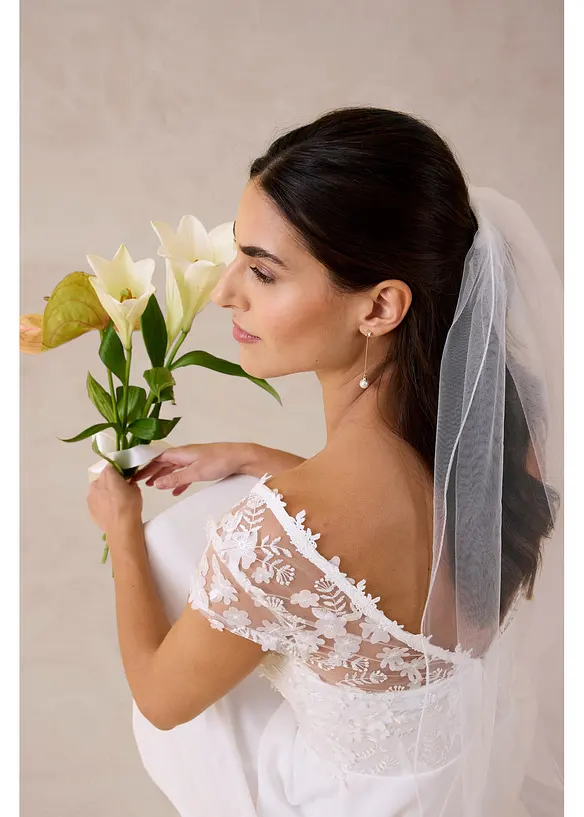 Robe de mari&eacute;e &agrave; dentelle, bonprix