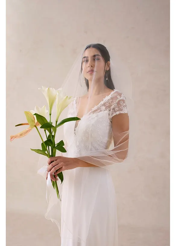 Robe de mari&eacute;e &agrave; dentelle, bonprix