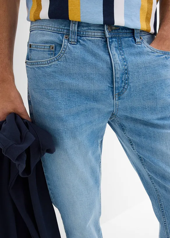 Jean extensible, coupe droite et regular, bonprix