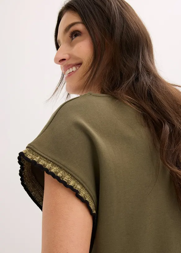 T-shirt en coton &agrave; bordure contrastante, bonprix