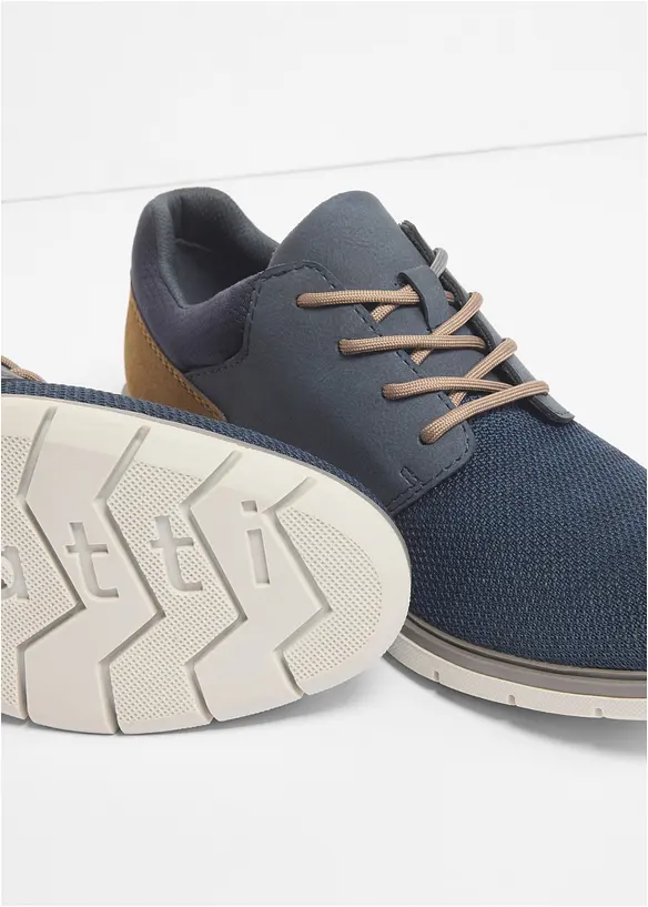 Chaussures Bugatti &agrave; lacets et semelle crant&eacute;e, Bugatti