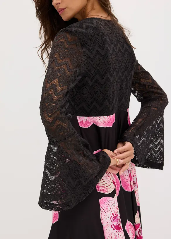 Robe en jersey &agrave; dentelle, bonprix