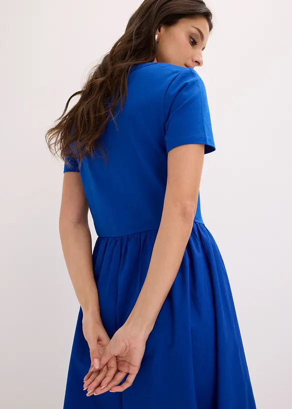 Robe manches courtes en jersey, poches sur les c&ocirc;t&eacute;s, bonprix