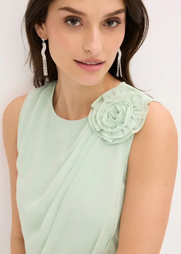 Robe de cocktail avec fleur appliqu&eacute;e, bonprix