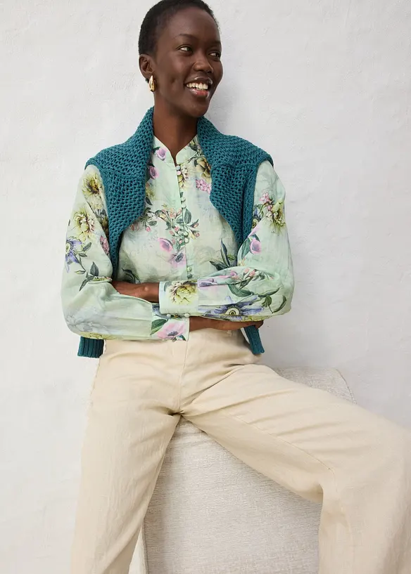 Blouse volant&eacute;e en ramie rafra&icirc;chissante, bonprix