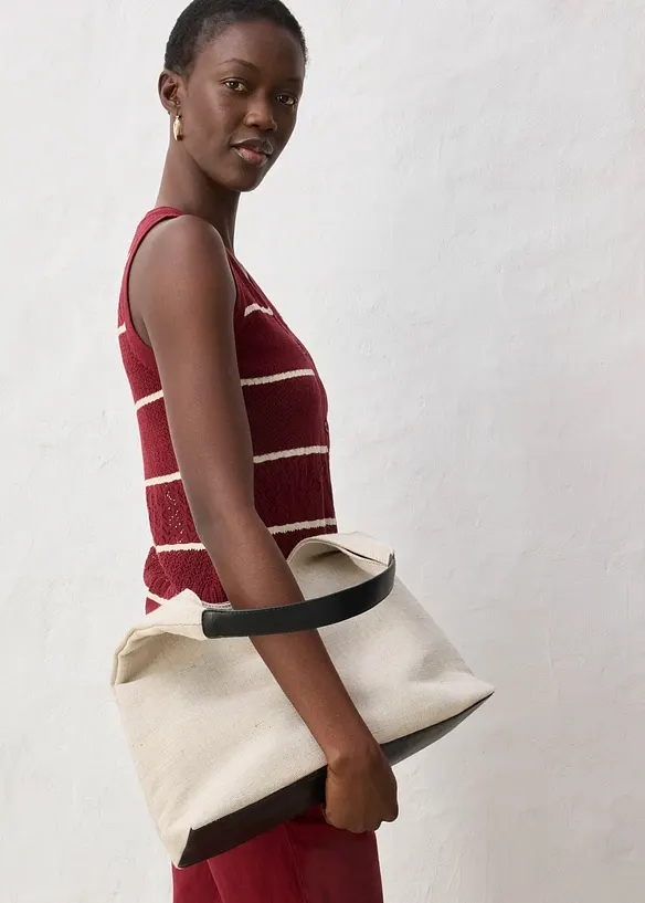 Gilet sans manches en maille ajour&eacute;e avec lin, bonprix