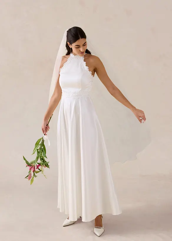 Robe de mari&eacute;e en satin brillant et dentelle, bonprix